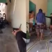 VÍDEO: Criminosos invadem casa e atiram em jovem na frente da mãe dele