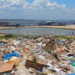 VÍDEO: Manaus Moderna acumula lixo e está abandonada sem limpeza pública