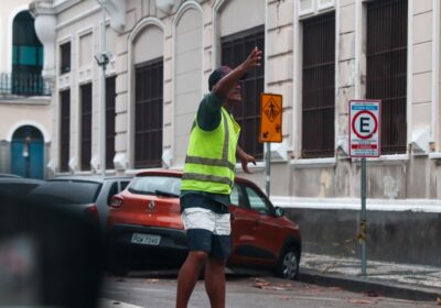 Após denúncia, ação vai coibir abuso de flanelinhas em Manaus