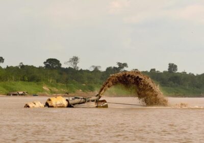 DNIT avança com obras de dragagem no Rio Solimões, no Amazonas