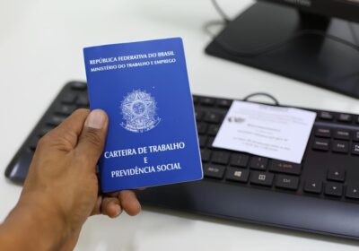 Empregos com carteira assinada fecham 2024 com volume recorde