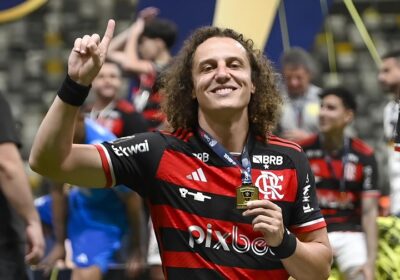 Fortaleza encaminha contratação de David Luiz