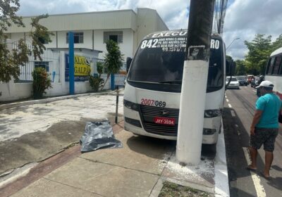 Pedestre morre atropelado por micro-ônibus na avenida Djalma Batista