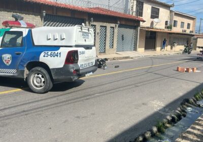 VÍDEO: Motociclista de APP morre ao ser atingido por caminhão em Manaus