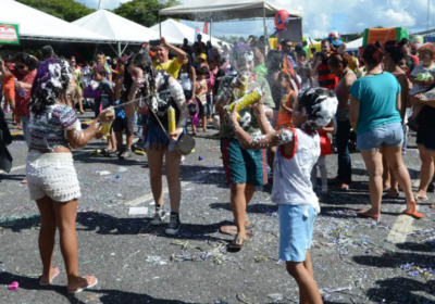 Campanha quer proteger crianças e adolescentes no carnaval