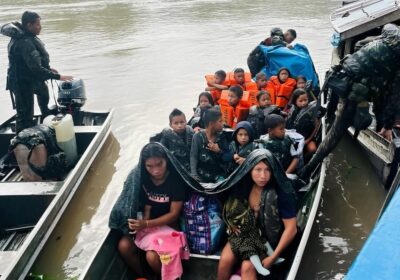 Indígenas são resgatados após naufrágio no Rio Javari no AM